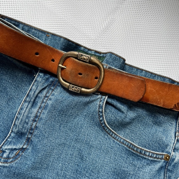 Vintage LEE Leather Belt Mushroom Butterfly Embossed Canada Brass Buckle Size 30 - Picture 4 of 9